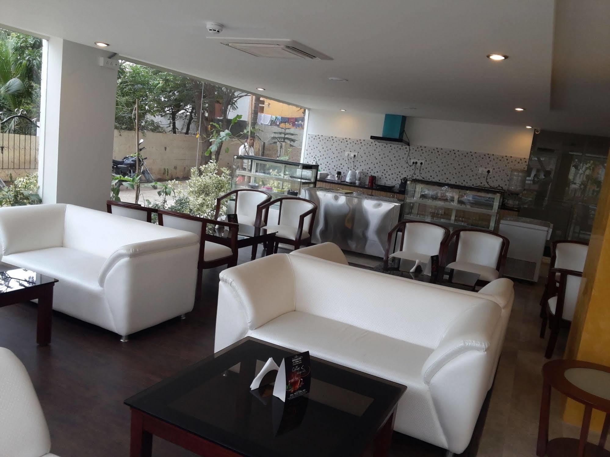 Icon Suites By Bhagini Bangalore Exterior foto